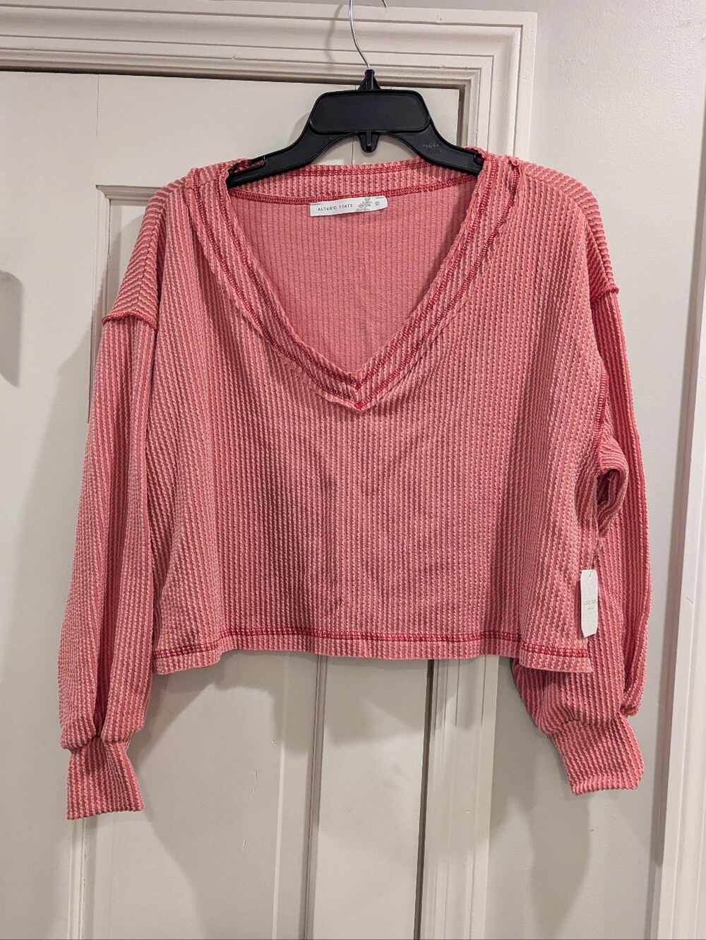 S Altar'd State Dusty Rose Waffle V-Neck Cropped Sweatshirt NWT